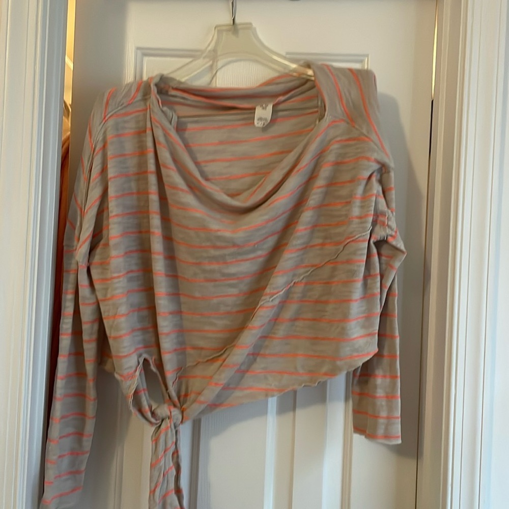 Free people off the shoulder tie side top size M worn once